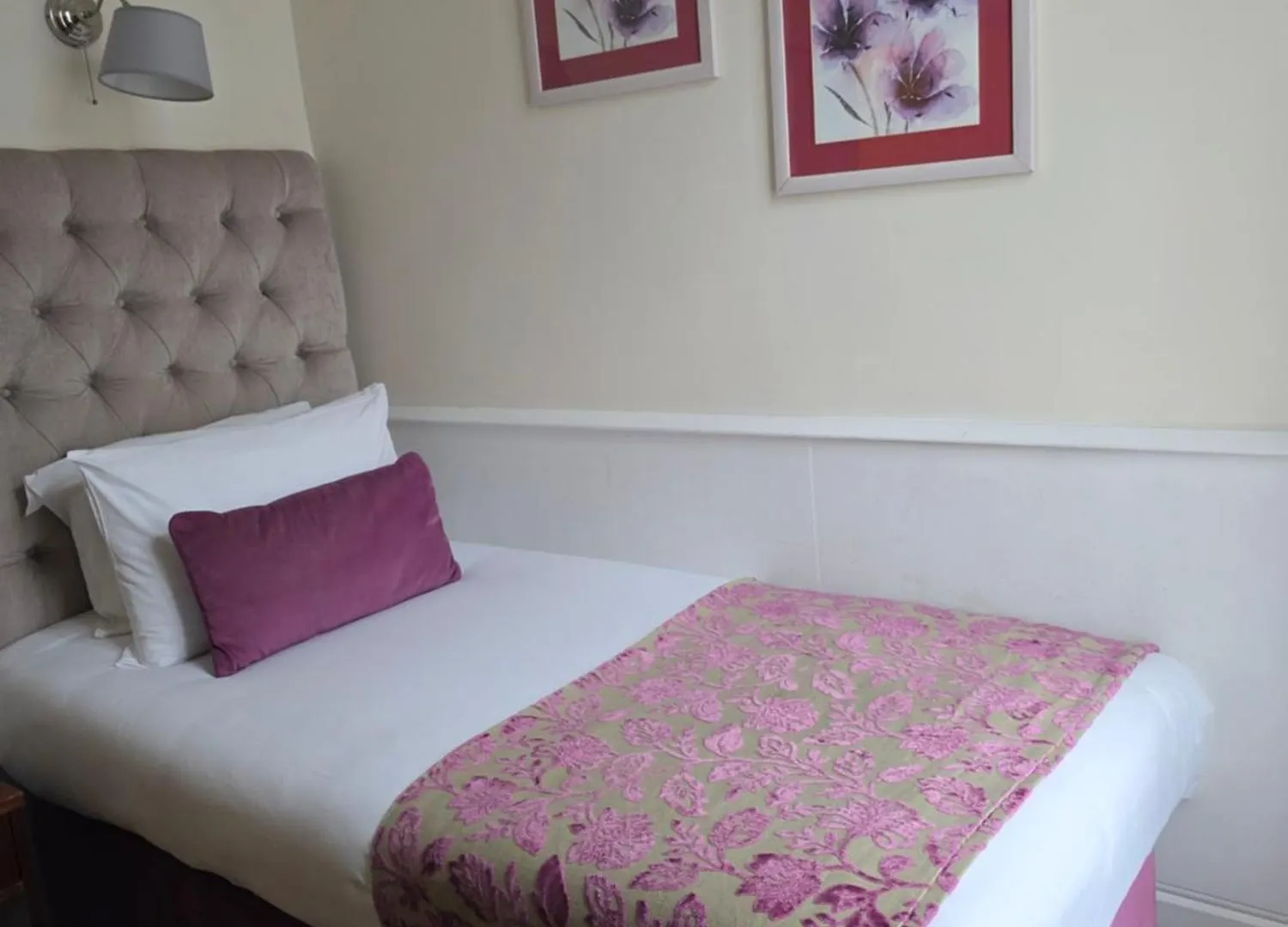 ***  Maples House Hotel Dublin Ireland